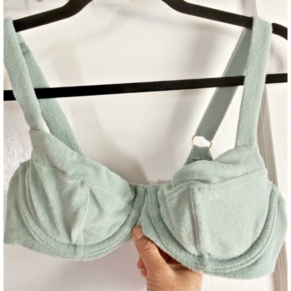 Victoria's Secret terry cloth green bikini bra‎ top underwire Sz 36B